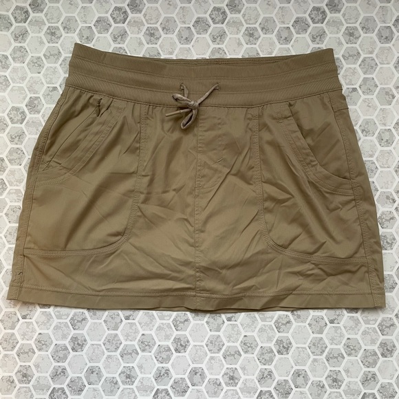 The North Face | Skirts | The North Face Aphrodite Skort | Poshmark